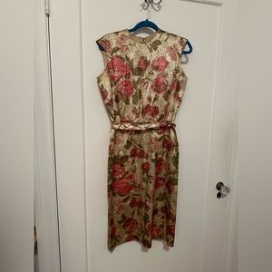 VINTAGE - 1950s gold and pink rose print dress with pencil skirt - Size S / 6